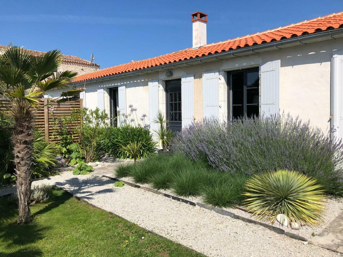 Vents Et Marees Hotell Saint-Pierre-d'Oleron Exteriör bild